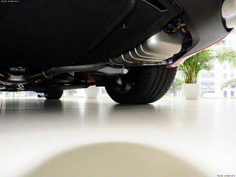 2012�� 4.0T GT V8