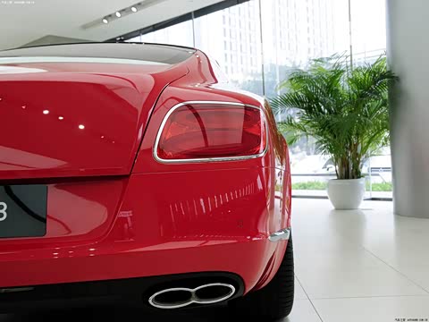 2012�� 4.0T GT V8