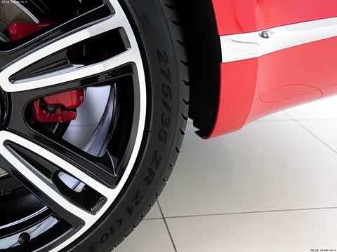 2012�� 4.0T GT V8