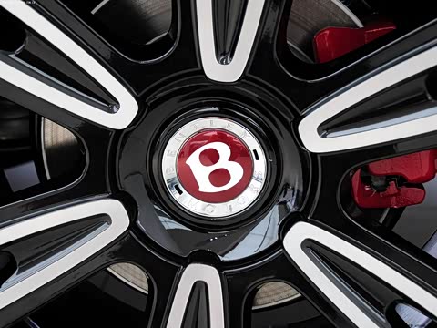 2012�� 4.0T GT V8