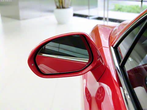 2012�� 4.0T GT V8