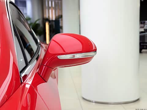 2012�� 4.0T GT V8