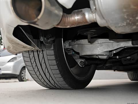 2013�� 3.7L Roadster