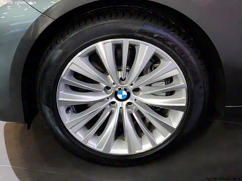 2014�� 535i xDrive