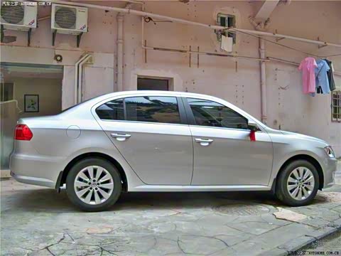 2013�� �Ŀ�� 1.6L �Զ����ʰ�