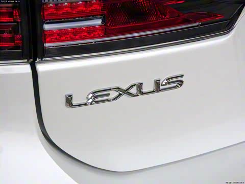 2013�� CT200h ���ʰ�