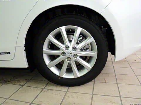 2013�� CT200h ���ʰ�