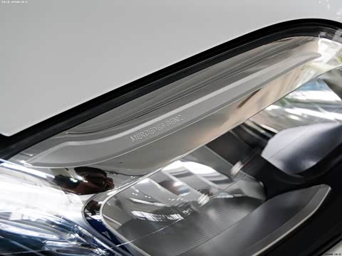 2013�� GLK 300 4MATIC �����촰��