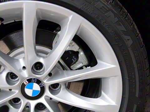 2013�� sDrive20i������