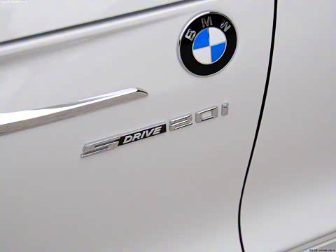 2013�� sDrive20i������