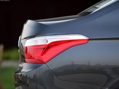 2014�� 1.6L �ֶ�������