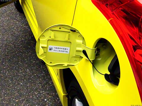 2014�� 1.6L �ֶ�����������