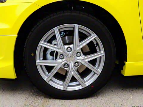 2014�� 1.6L �ֶ�����������