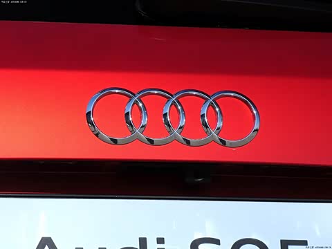 2014�� SQ5 3.0 TFSI quattro