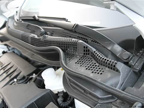 2013�� �˶��� 1.5T �ֶ�������Ӣ��