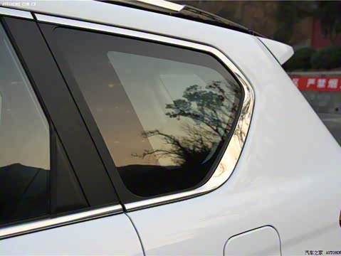 2013�� �˶��� 1.5T �ֶ�������Ӣ��