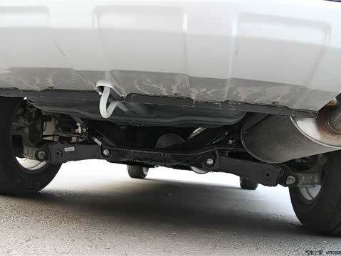 2013�� �˶��� 1.5T �ֶ�������Ӣ��