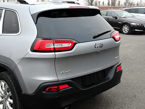 【自由光(进口)】jeep_自由光(进口)报价_自由光(进口