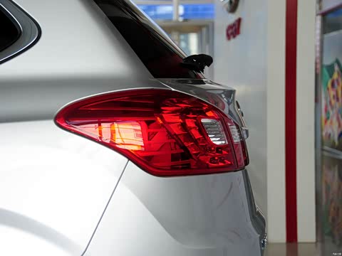 2014�� 2.0L �ֶ����ư�