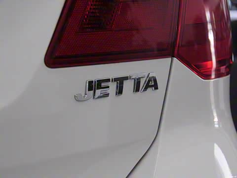 2015�� 1.6L �ֶ�������