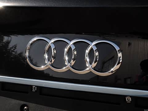 2014�� A8L 6.3 FSI W12 quattro�콢��