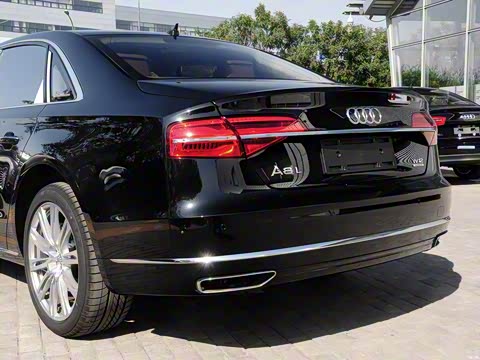 2014�� A8L 6.3 FSI W12 quattro�콢��