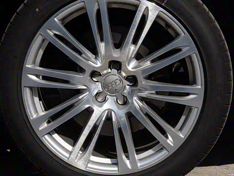 2014�� A8L 6.3 FSI W12 quattro�콢��