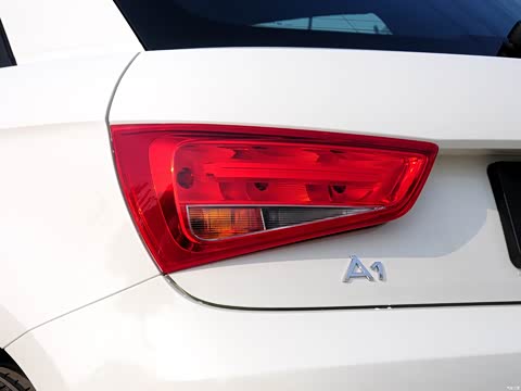 2014�� 30 TFSI Sportbackʱ����