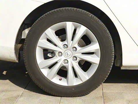 2014�� 1.6L �ֶ������