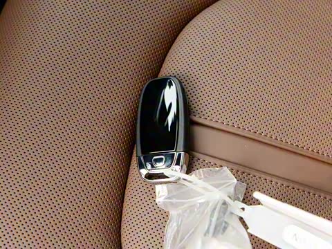 2014�� A8L 50 TFSI quattro�����