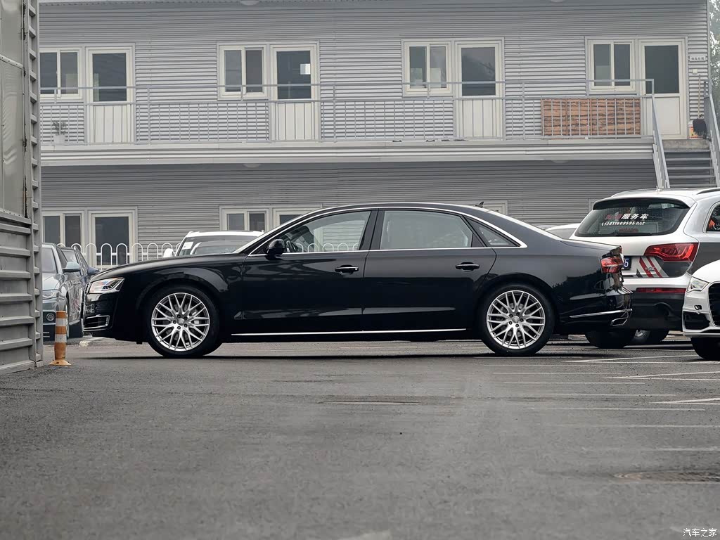 奥迪(进口) 奥迪a8 2014款 a8l 50 tfsi quattro尊贵型