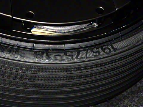 2013�� 40 TFSI ��ȡ��