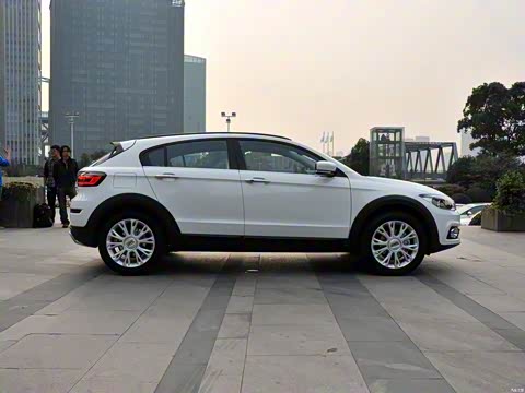 2015�� ����SUV 1.6T �Զ��Ŷ���