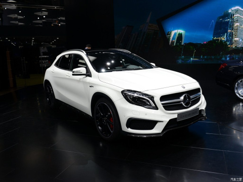 2015 AMG GLA 45 4MATIC