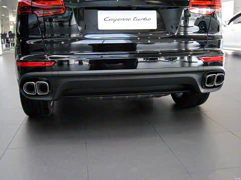 2015�� Cayenne Turbo 4.8T