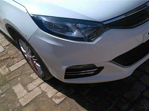 2013�� 1.6L �ֶ������� ��V