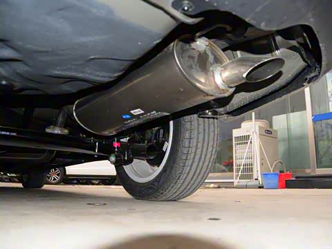 2015�� 1.5L �ֶ���Ӣ��