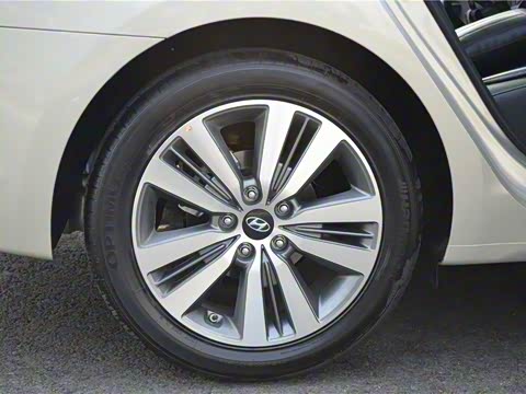 2014�� 1.8L �Զ������DLX