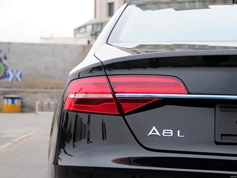 2014�� A8L 30 FSI ������