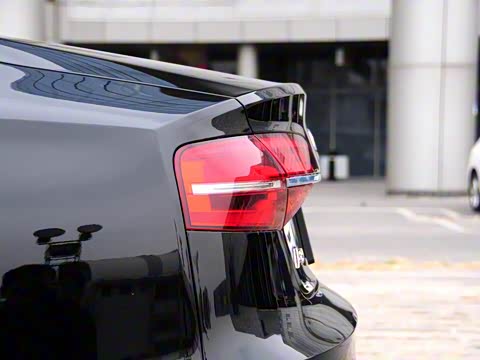 2014�� A8L 30 FSI ������