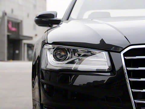 2014�� A8L 30 FSI ������