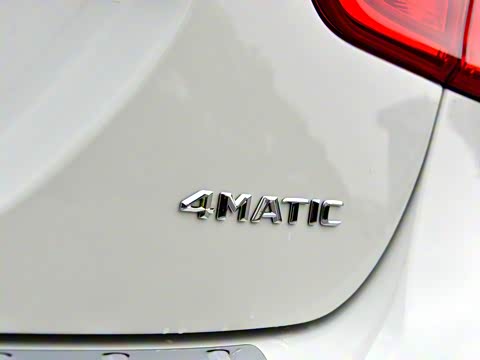 2015�� AMG GLA 45 4MATIC