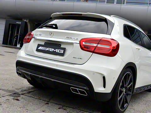 2015�� AMG GLA 45 4MATIC