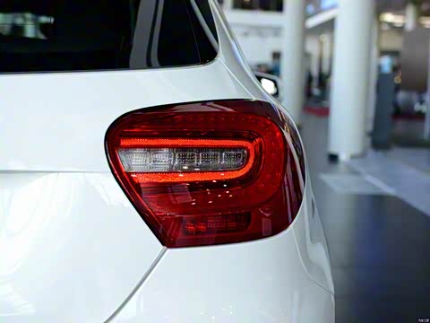 2015�� A 200 �˶���