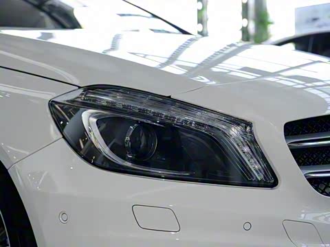 2015�� A 200 �˶���