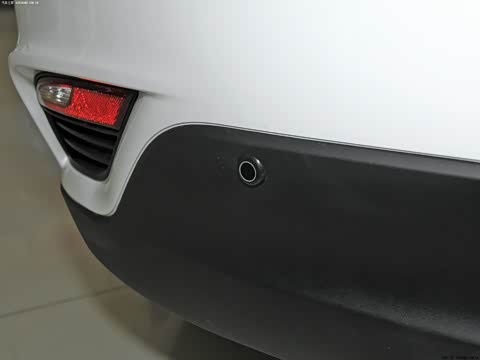 2013�� 1.6L �ֶ��¿��� ��V