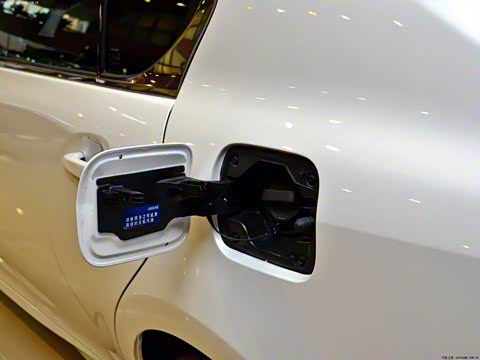 2014�� 300h ���Ȱ�