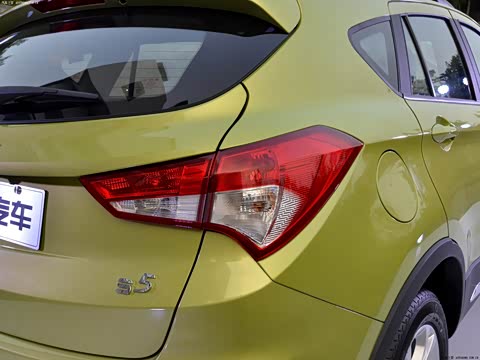 2014�� 1.6L �ֶ�������