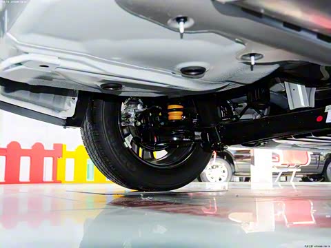 2014�� 1.6L MT GLS