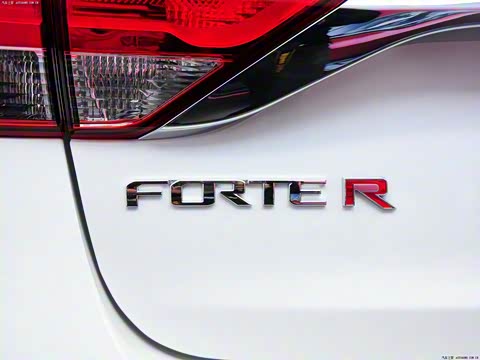 2014�� 1.6L MT GLS